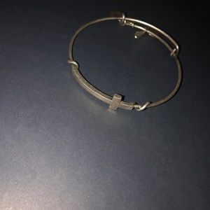 alex and ani cross bangle